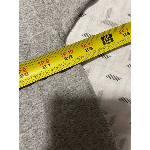 Star Wars Mandalorian Shirt Mens XL Gray Grogu Baby Yoda Legend Continues Tee - Picture 4 of 5